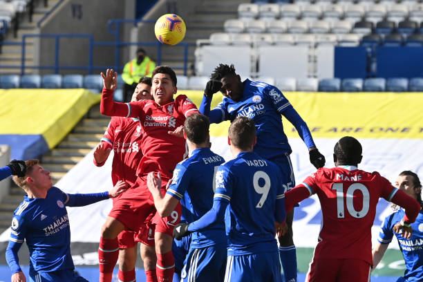 边路推进的 边路推进的