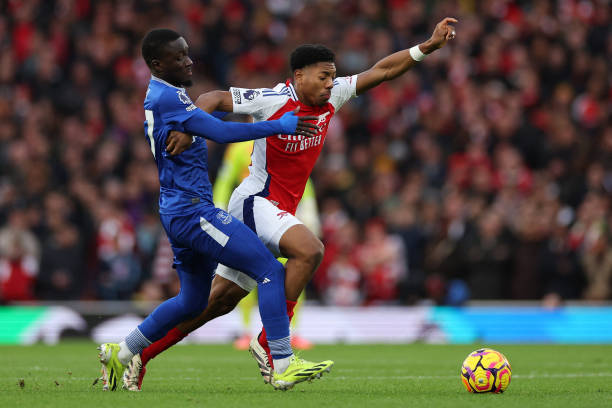 同台竞技 同台竞技