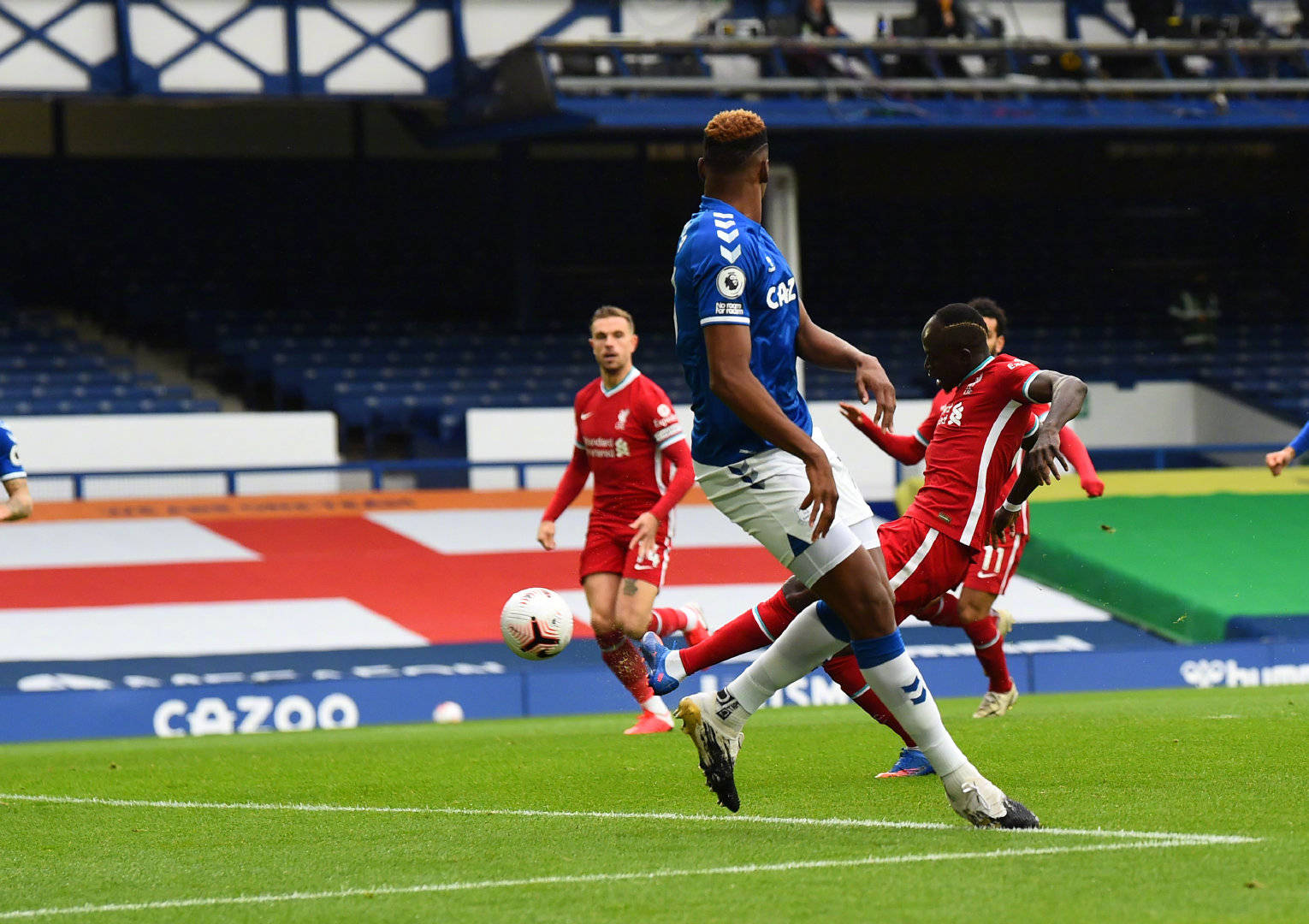 教育和鼓舞 教育和鼓舞